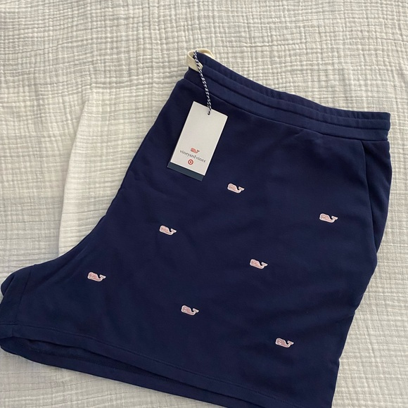 Vineyard Vines for Target Plus Size Shorts - Picture 4 of 4